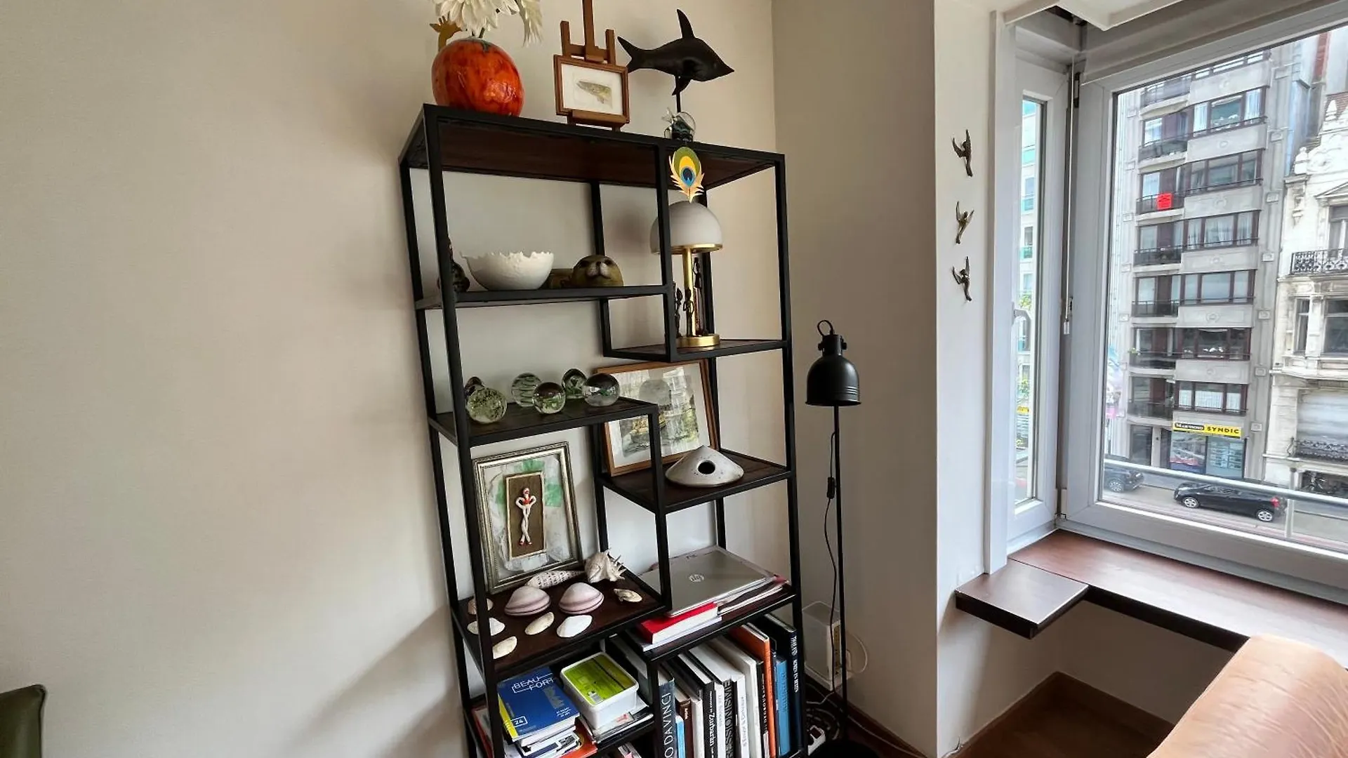 Charming 2-Bedroom Apartment In The Heart Of Ostend T30